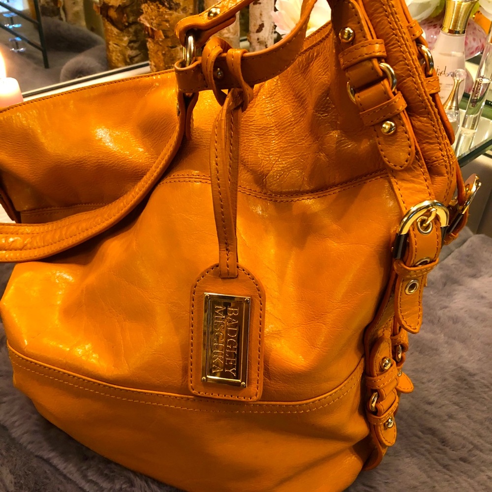 BADGLEY MISCHKA Extra Large Hobo